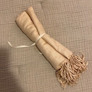 Brand new pashmina shawl/scarf